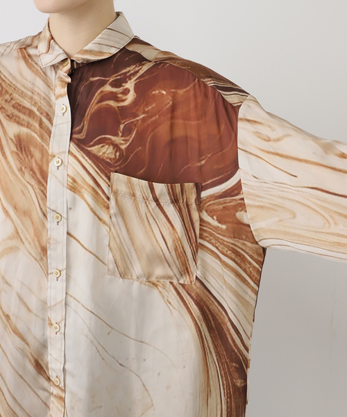 FUMIE TANAKA（フミエタナカ）の「【FUMIE TANAKA(フミエタナカ)】marble sh：シャツ（シャツ/ブラウス・レディース・ベージュ・2）」の8枚目の写真