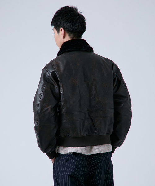 B.C STOCK（ベーセーストック）の「フェイクレザー G1 フライトジャケット（ミリタリージャケット・メンズ・ブラウン・LARGE/MEDIUM）」の18枚目の写真