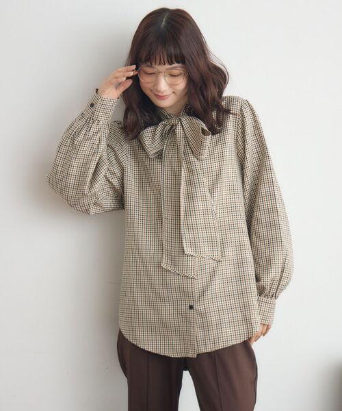 RETRO GIRL(レトロガール)の「ボウタイBIGシャツ(シャツ/ブラウス・レディース・オフホワイト/ブラウン系その他2・FREE)」の7枚目の写真