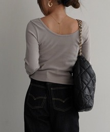 Rashik（ラシク）の「ディープラウンドネックトップス（Tシャツ/カットソー）」