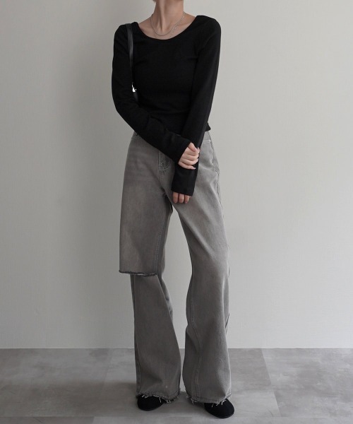 Rashik(ラシク)の「【Rashik】ディープラウンドネックトップス(Tシャツ/カットソー・レディース・ベージュ/ホワイト/ブラック/ミント・FREE)」の14枚目の写真