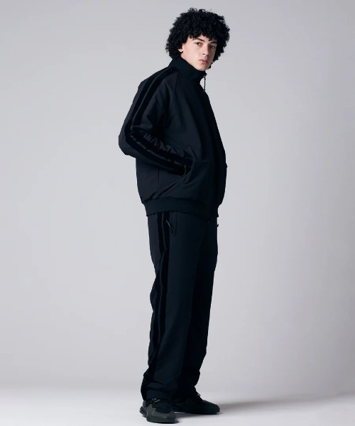 TAION（タイオン）の「TAION JERSEY DOWN JACKET (TAION-JK13JS-J1)（ダウンジャケット/コート・メンズ・ブラック×ブラック・MEDIUM/SMALL/X-LARGE/LARGE）」の3枚目の写真