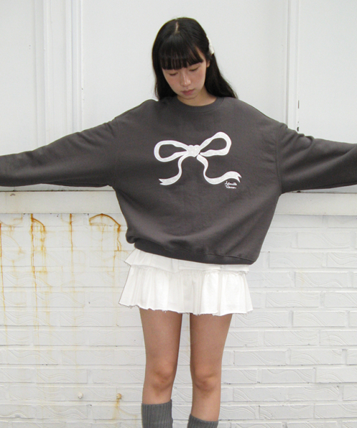 RONRON(ロンロン)の「HEART RIBBON LACE APPLIQUE SWEATSHIRT CHARCOAL(スウェット・レディース・その他・FREE)」の2枚目の写真