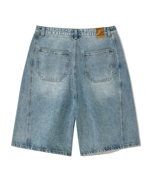 F.ILLUMINATE(フィルミネイト)の「サイドカーブバミューダデニムショーツ - ブルー(その他パンツ・レディース・その他・SMALL/LARGE)」の2枚目の写真