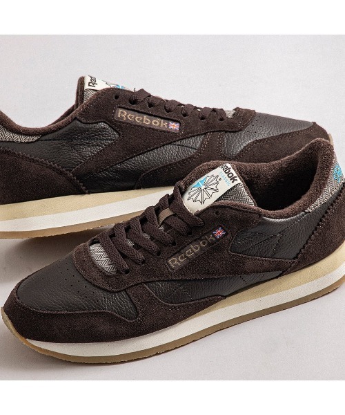 Reebok（リーボック）の「クラシックレザー 1983 ヴィンテージ / CLASSIC LEATHER 1983 VINTAGE（スニーカー・メンズ・ダークブラウン・23.5cm/24.5cm/24.0cm/25.0cm/25.5cm/26.0cm/26.5cm/27.0cm/27.5cm/28.0cm/28.5cm）」の3枚目の写真