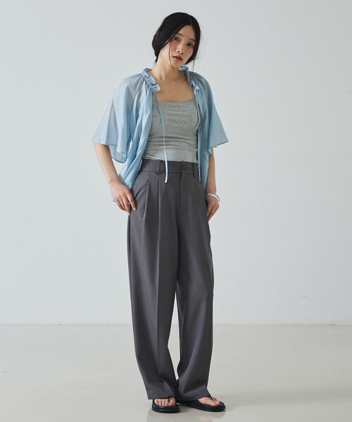 abahouse mavie(アバハウスマヴィ)の「【快適・美脚】タックワイドスラックス(スラックス・レディース・ブラック/ベージュ/グレー/ベージュ系その他/グレー系その他・40/38/36)」の17枚目の写真