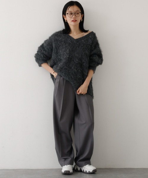 abahouse mavie（アバハウスマヴィ）の「【後ろウエストゴム】タックワイドスラックス　m_01/シーズンレス/メンズライク/美脚（スラックス・レディース・ブラック/ベージュ/グレー・40/38/36）」の4枚目の写真