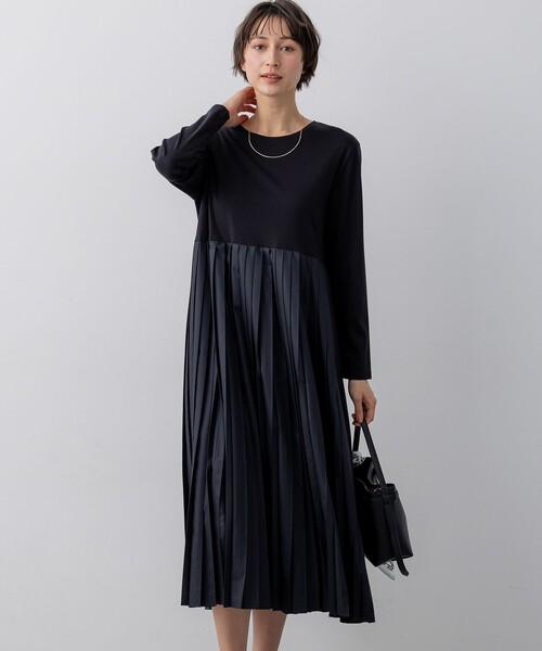 23区 L(ニジュウサンクオオキイサイズ)の「ニットセットアップ プリーツコンビ ワンピース(ワンピース・レディース・ブラック系/グレー系/ダークグリーン系・46/44)」の2枚目の写真