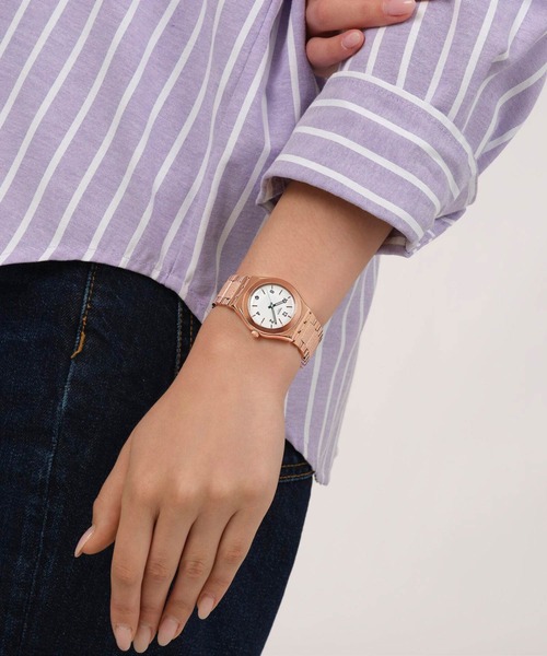 SWATCH(スウォッチ)の「ESSENCE OF ROSE(アナログ腕時計・レディース・ピンク・FREE)」の3枚目の写真