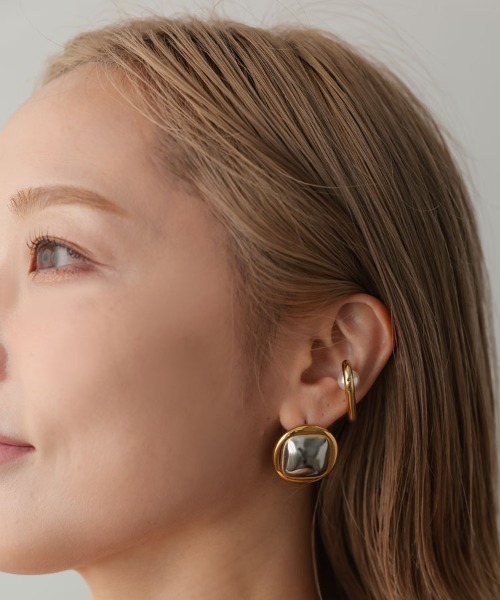 at.（アット）の「【at.】ヴィンテージボタンピアス（ピアス（両耳用）・レディース・シルバー/ゴールド・ONE SIZE）」の9枚目の写真