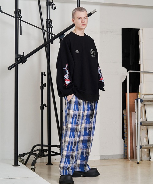 セール】【UNISEX】ORIENTAL EMBROIDERY SWEAT/オリエンタルエンブロイ