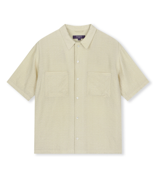 BESLOW(ビースロー)の「シワ加工ハーフシャツ ライトベージュ(シャツ/ブラウス・レディース・その他・SMALL/MEDIUM/LARGE/X-LARGE)」の2枚目の写真