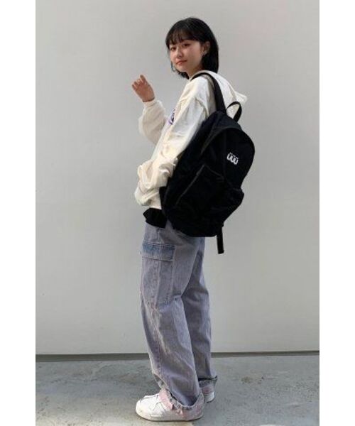 ISTKUNST（イストクンスト）の「ベア＆スマイリー フーディー_ホワイト(IK2DSMM401A)（パーカー・レディース・ホワイト・LARGE/MEDIUM/SMALL/X-LARGE）」の5枚目の写真