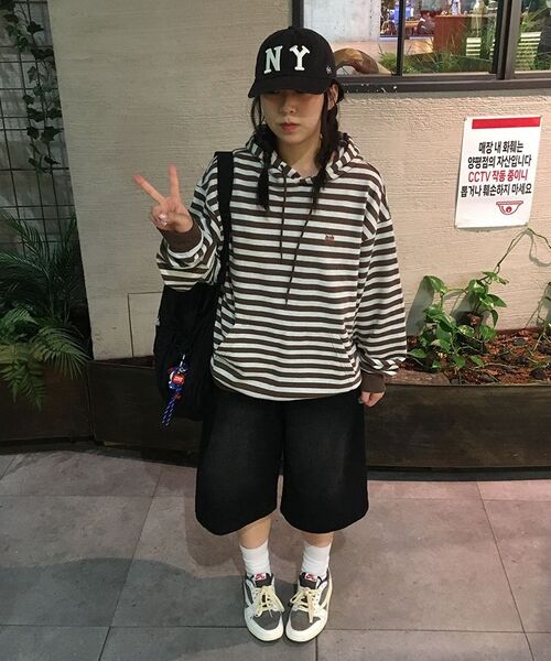 BROWNBREATH（ブラウンブレス）の「STRIPE TAG HOODIE - KHAKI（パーカー・メンズ・その他・X-LARGE/SMALL/MEDIUM/LARGE）」の3枚目の写真