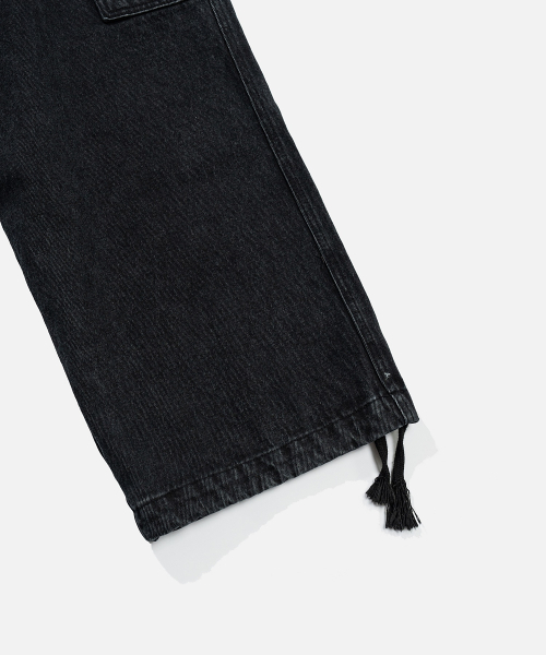 VASTIC(バスティック)の「ワイドカーゴデニムパンツ_ブラック(デニムパンツ・メンズ・その他・MEDIUM/LARGE/X-LARGE)」の9枚目の写真