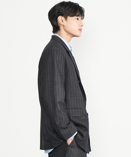 PRAIRIE(KR)(プレーリー)の「ストライプダブルブレザー(ブラック)(テーラードジャケット・メンズ・その他・SMALL/MEDIUM/LARGE)」の2枚目の写真