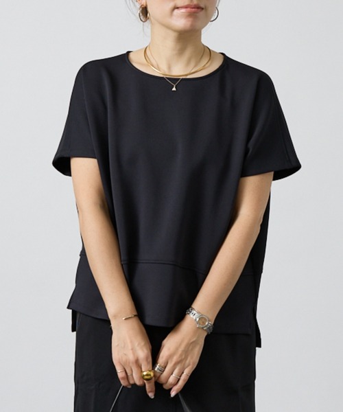 DESIGNWORKS(デザインワークス)の「【セットアップ対応】後ろボタン半袖トップス(シャツ/ブラウス・レディース・ベージュ/ブラック・フリー)」の7枚目の写真