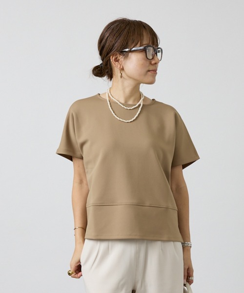 DESIGNWORKS(デザインワークス)の「【セットアップ対応】後ろボタン半袖トップス(シャツ/ブラウス・レディース・ベージュ/ブラック・フリー)」の9枚目の写真