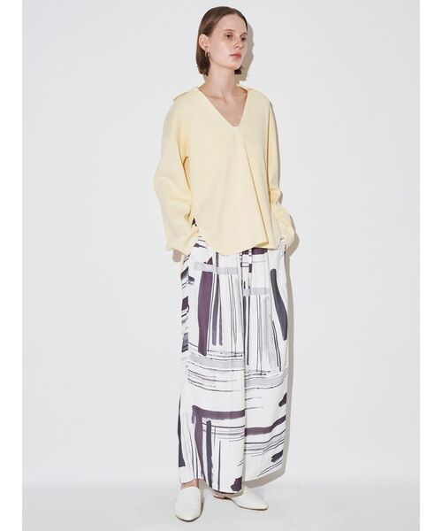 ELENDEEK(エレンディーク)の「フルイドラインパンツ(その他パンツ・レディース・オフホワイト/ネイビー・FREE)」の8枚目の写真