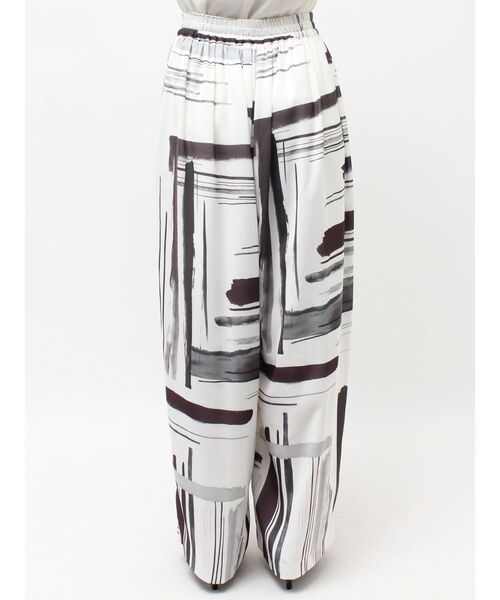 ELENDEEK(エレンディーク)の「フルイドラインパンツ(その他パンツ・レディース・オフホワイト/ネイビー・FREE)」の18枚目の写真