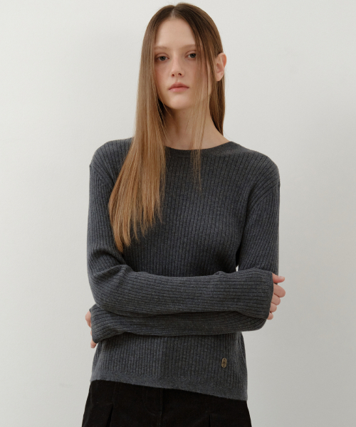 WEDNESDAYOASISFORWOMEN（ウェンズデー オアシス フォー ウーマン）の「リラックスドベーシックロングスリーブニット_GRAY(WC25-KN58)（ニット/セーター・レディース・チャコールグレー・OS）」の3枚目の写真