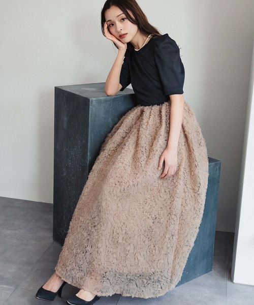 girl（ガール）の「モコモコセットアップドレス チュールフリル ロングスカート セパレート 2点セット 結婚式 ワンピース パーティードレス オケージョンドレス お呼ばれ 二次会 成人式 同窓会 謝恩会《着用動画あり》（ドレス・レディース・ホワイト系/ベージュ×ブラック/チャコールグレー・S/L/M）」の3枚目の写真