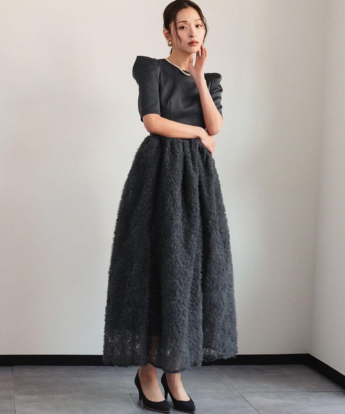 girl（ガール）の「モコモコセットアップドレス チュールフリル ロングスカート セパレート 2点セット 結婚式 ワンピース パーティードレス オケージョンドレス お呼ばれ 二次会 成人式 同窓会 謝恩会《着用動画あり》（ドレス・レディース・ホワイト系/ベージュ×ブラック/チャコールグレー・S/L/M）」の5枚目の写真