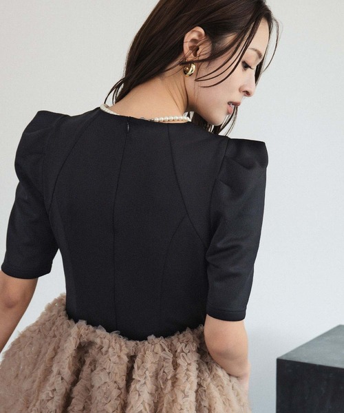 girl（ガール）の「モコモコセットアップドレス チュールフリル ロングスカート セパレート 2点セット 結婚式 ワンピース パーティードレス オケージョンドレス お呼ばれ 二次会 成人式 同窓会 謝恩会《着用動画あり》（ドレス・レディース・ホワイト系/ベージュ×ブラック/チャコールグレー・S/L/M）」の12枚目の写真