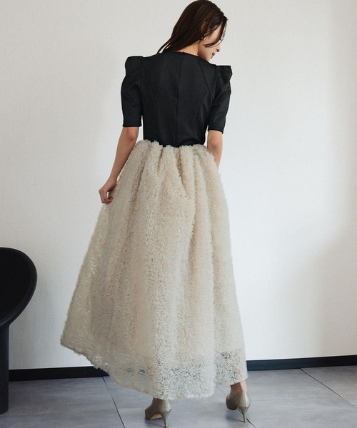 girl（ガール）の「モコモコセットアップドレス チュールフリル ロングスカート セパレート 2点セット 結婚式 ワンピース パーティードレス オケージョンドレス お呼ばれ 二次会 成人式 同窓会 謝恩会《着用動画あり》（ドレス・レディース・ホワイト系/ベージュ×ブラック/チャコールグレー・S/L/M）」の16枚目の写真