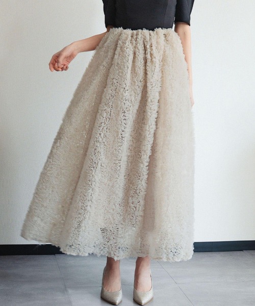 girl（ガール）の「モコモコセットアップドレス チュールフリル ロングスカート セパレート 2点セット 結婚式 ワンピース パーティードレス オケージョンドレス お呼ばれ 二次会 成人式 同窓会 謝恩会《着用動画あり》（ドレス・レディース・ホワイト系/ベージュ×ブラック/チャコールグレー・S/L/M）」の18枚目の写真