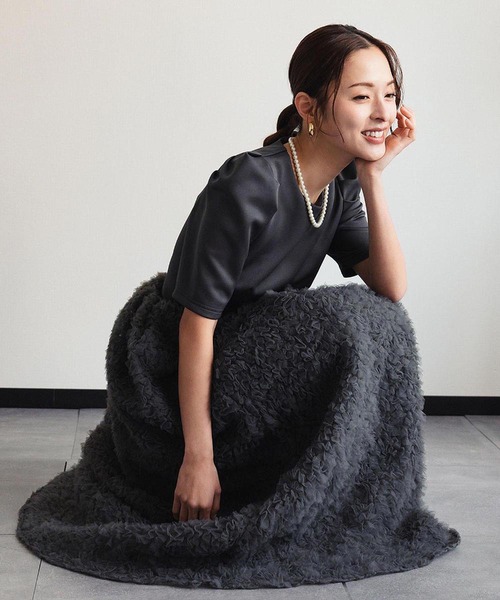 girl(ガール)の「モコモコセットアップドレス チュールフリル ロングスカート セパレート 2点セット 結婚式 ワンピース パーティードレス オケージョンドレス お呼ばれ 二次会 成人式 同窓会 謝恩会《着用動画あり》(ドレス・レディース・ホワイト系/ベージュ×ブラック/チャコールグレー・S/L/M)」の15枚目の写真