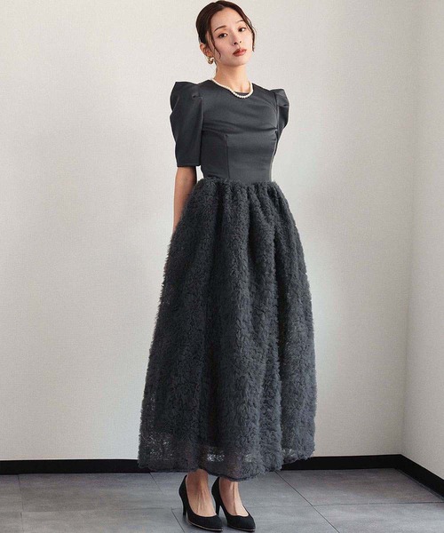girl(ガール)の「モコモコセットアップドレス チュールフリル ロングスカート セパレート 2点セット 結婚式 ワンピース パーティードレス オケージョンドレス お呼ばれ 二次会 成人式 同窓会 謝恩会《着用動画あり》(ドレス・レディース・ホワイト系/ベージュ×ブラック/チャコールグレー・S/L/M)」の18枚目の写真