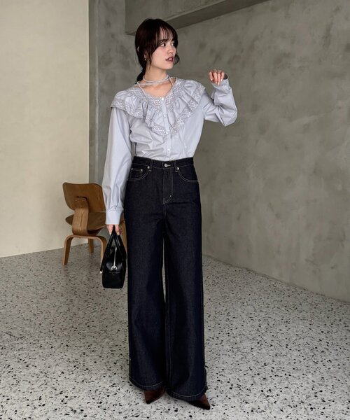 mystic（ミスティック）の「【@lily.s_y企画】Vフリルシェイプブラウス（シャツ/ブラウス・レディース・ブラック/オフホワイト/グレー・FREE）」の5枚目の写真