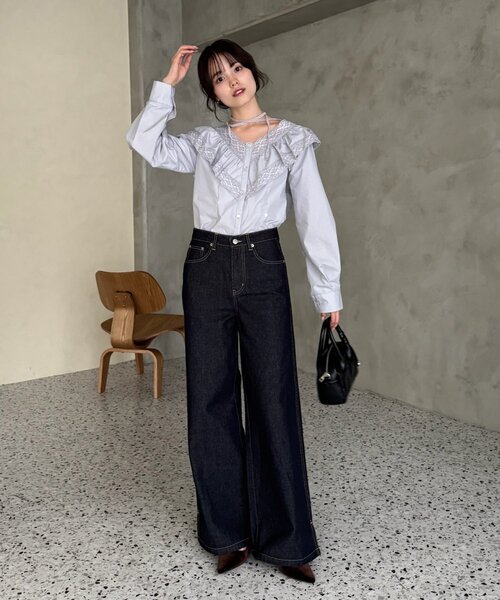 mystic（ミスティック）の「【@lily.s_y企画】Vフリルシェイプブラウス（シャツ/ブラウス・レディース・ブラック/オフホワイト/グレー・FREE）」の10枚目の写真