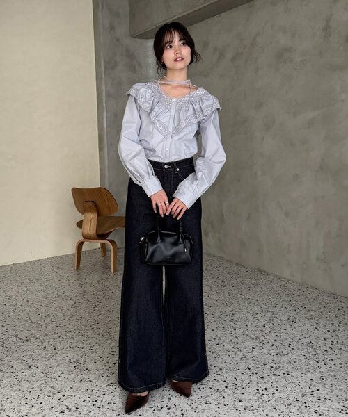 mystic（ミスティック）の「【@lily.s_y企画】Vフリルシェイプブラウス（シャツ/ブラウス・レディース・ブラック/オフホワイト/グレー・FREE）」の14枚目の写真