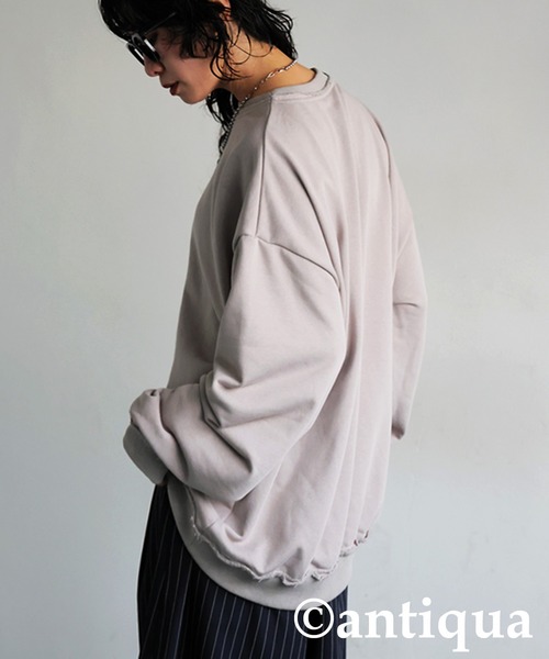 antiqua(アンティカ)の「切りっぱなし 裏毛 スウェット(スウェット・レディース・チャコールグレー/ブラック/グレイッシュベージュ・ONESIZE)」の12枚目の写真