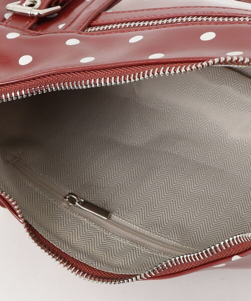 AUREN(オーレン)の「【ユニセックス】パネルポケットワンショルダー 軽量/通勤・通学(ショルダーバッグ・メンズ・ブラック/ブラック系その他/レッド系その他/レッド/ホワイト系その他/ホワイト・FREE)」の7枚目の写真