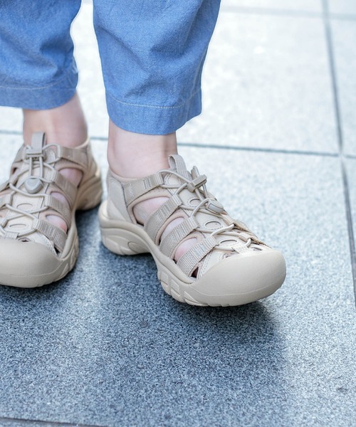 KEEN（キーン）の「[KEEN] NEWPORT H2 / ニューポート エイチツー (womens)（サンダル・レディース・ライトベージュ/ブラック・65/70/75）」の14枚目の写真