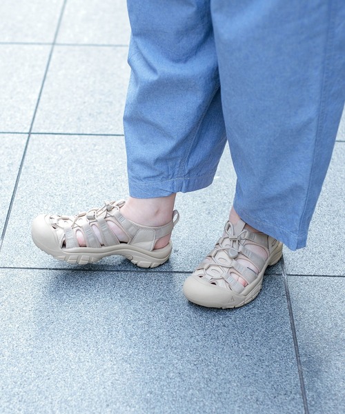 KEEN（キーン）の「[KEEN] NEWPORT H2 / ニューポート エイチツー (womens)（サンダル・レディース・ライトベージュ/ブラック・65/70/75）」の11枚目の写真