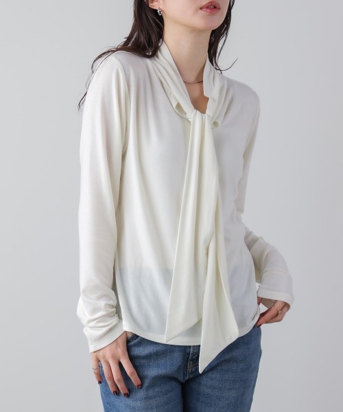 Bou Jeloud（ブージュルード）の「前後２ＷＡＹリボンタイカットソー（Tシャツ/カットソー・レディース・オフホワイト/グレー/ブラック/ネイビー・FREE）」の2枚目の写真