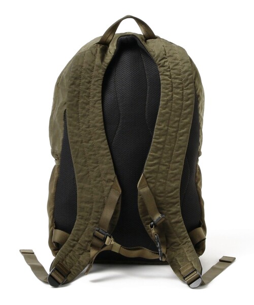 C.P. COMPANY（シーピーカンパニー）の「C.P. Company / Nylon B Backpack（バックパック/リュック・メンズ・グレー/ブラック/グリーン・ONE SIZE）」の11枚目の写真