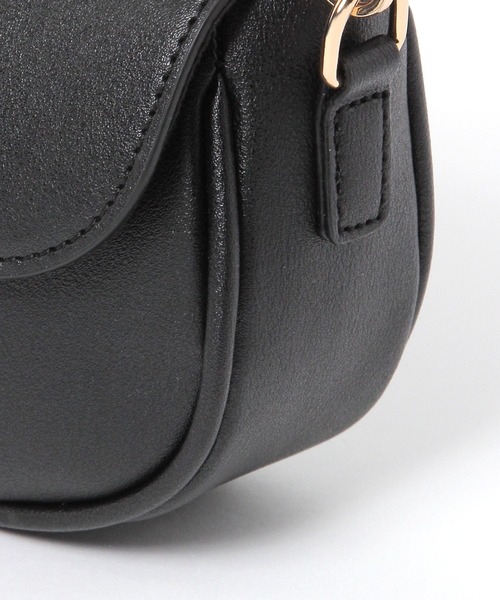 studio CLIP（スタディオクリップ）の「合皮フラップミニショルダーバッグ（ショルダーバッグ・レディース・ブラック/レッド/キャメル・FREE）」の8枚目の写真