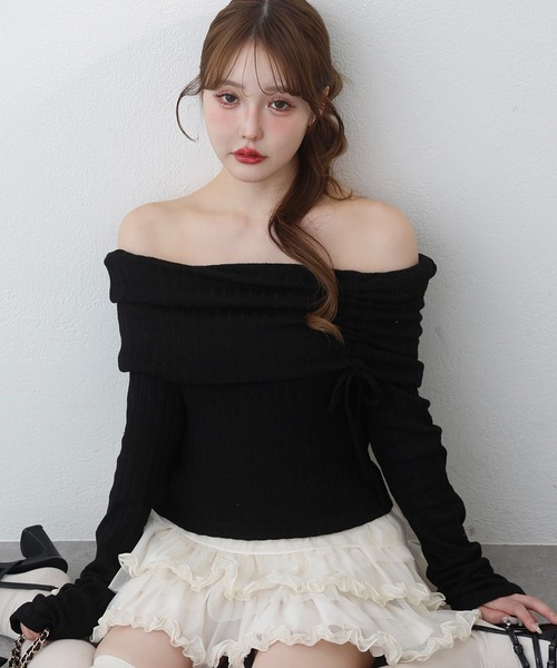 one after another NICE CLAUP（ワンアフターアナザーナイスクラップ）の「リボンドロストオフショルニットソー（Tシャツ/カットソー・レディース・アイボリー/ブラック/チャコールグレー/ライトピンク・FREE）」の3枚目の写真