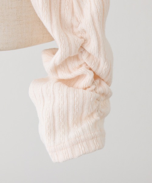 one after another NICE CLAUP（ワンアフターアナザーナイスクラップ）の「リボンドロストオフショルニットソー（Tシャツ/カットソー・レディース・アイボリー/ブラック/チャコールグレー/ライトピンク・FREE）」の8枚目の写真