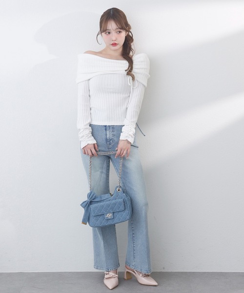 one after another NICE CLAUP(ワンアフターアナザーナイスクラップ)の「リボンドロストオフショルニットソー(Tシャツ/カットソー・レディース・チャコールグレー/ライトピンク/ブラック/アイボリー・FREE)」の16枚目の写真