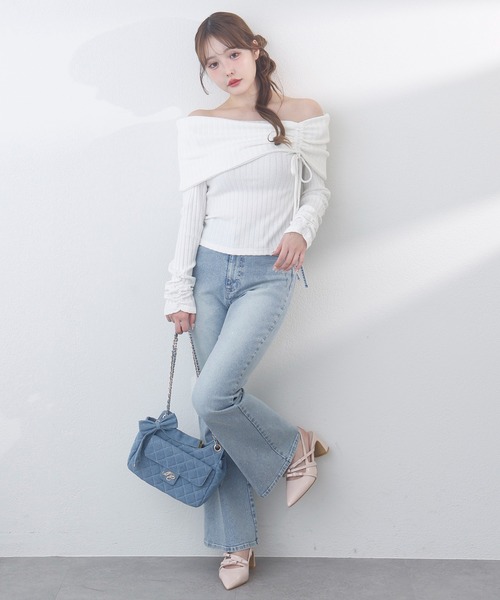 one after another NICE CLAUP(ワンアフターアナザーナイスクラップ)の「リボンドロストオフショルニットソー(Tシャツ/カットソー・レディース・チャコールグレー/ライトピンク/ブラック/アイボリー・FREE)」の17枚目の写真