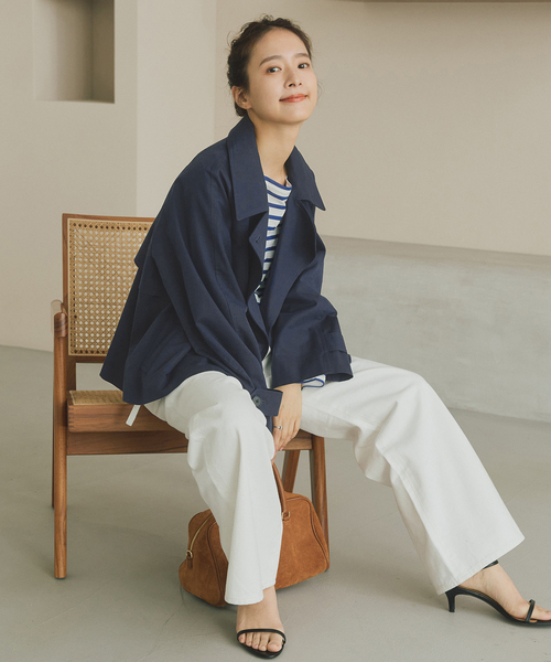 Spick & Span（スピックアンドスパン）の「ソフトツイルショートトレンチコート（トレンチコート・レディース・ネイビー/ベージュ・38/36）」の5枚目の写真