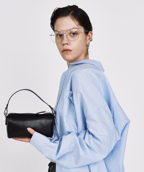 arholiday.standard(エーアールホリデースタンダード)の「soft leather mini square bag / 2wayソフトレザーミニスクエアバッグ(ボストンバッグ・レディース・ブラック・FREE)」の5枚目の写真