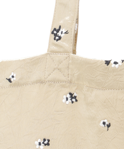 SLOBE IENA（スローブイエナ）の「FLOWER SATINトートバッグ（トートバッグ・レディース・ネイビー/イエロー・FREE）」の9枚目の写真