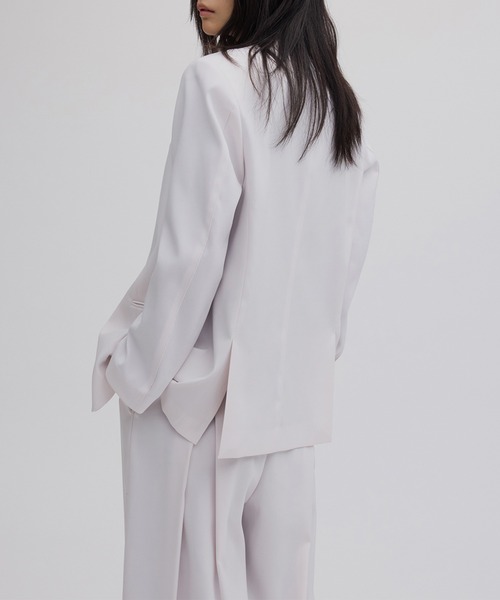 Ameri(アメリ)の「DRY TWILL COLLARLESS JACKET(テーラードジャケット・レディース・ベージュ/スミクロ/ベビーピンク・X-SMALL/MEDIUM/SMALL)」の16枚目の写真